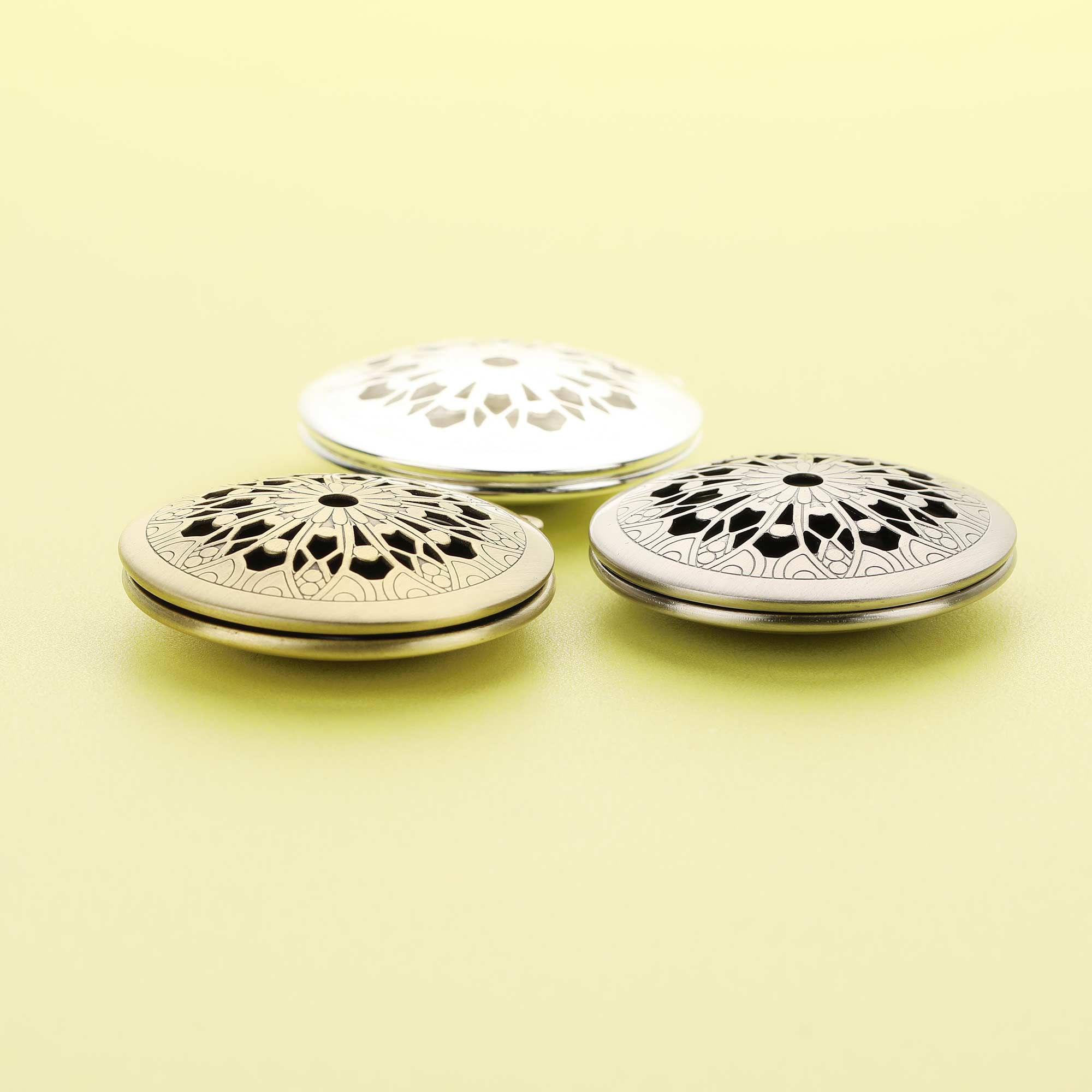 5Pcs 31MM Round Filigree Photo - Vintage Fashion Icons ulasan dan harga